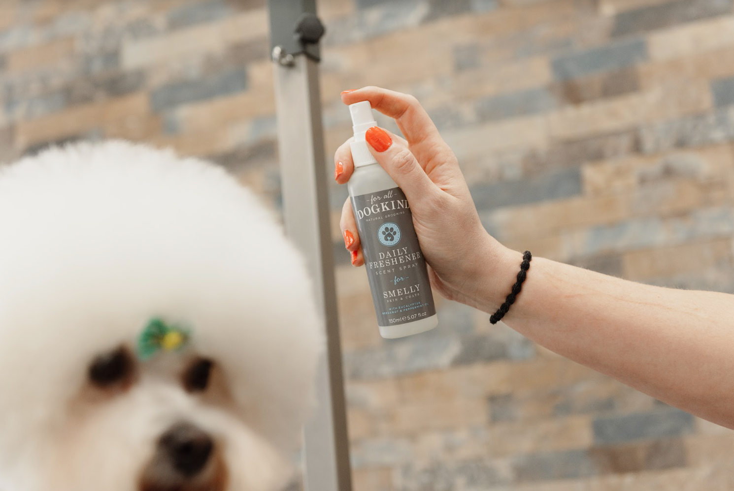 Scent deterrent for sales dogs